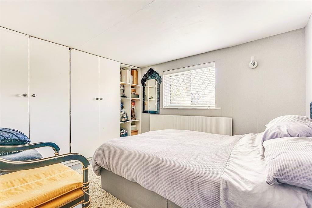 4 bedroom semidetached house for sale in Epping Road, Nazeing, EN9