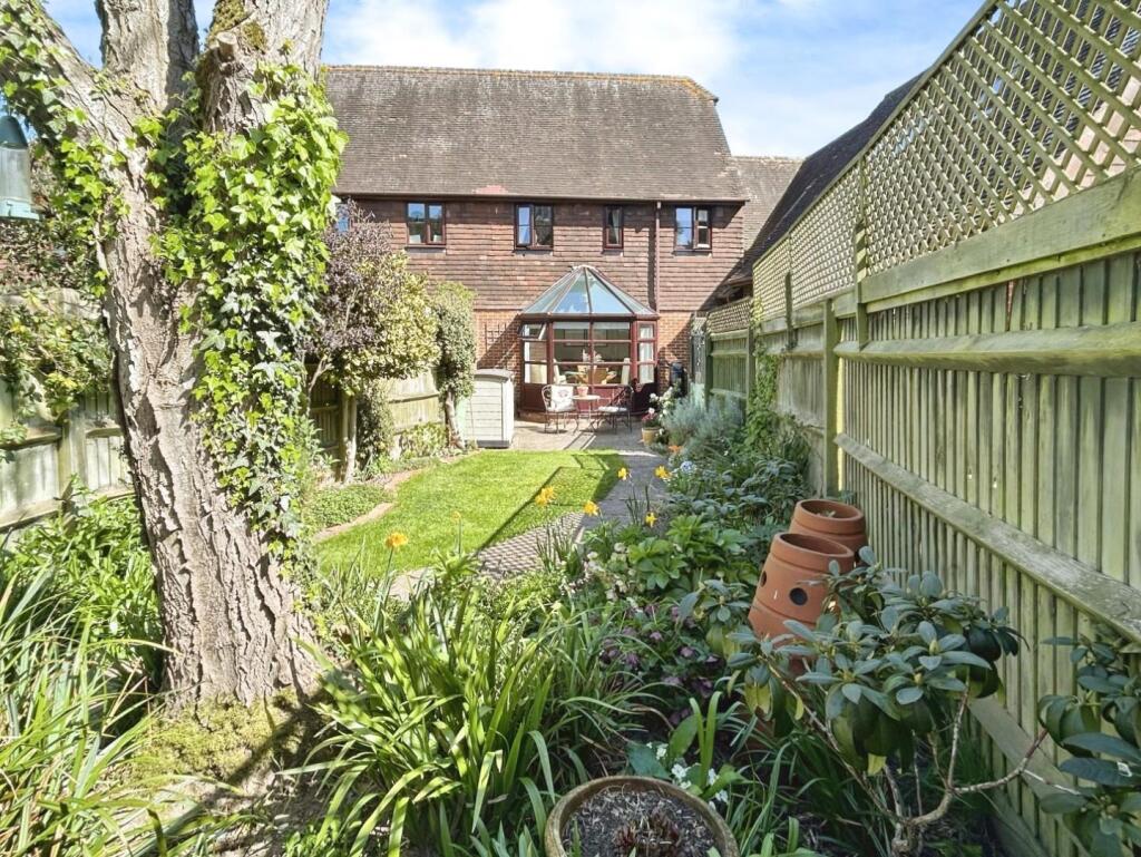 Main image of property: TENTERDEN