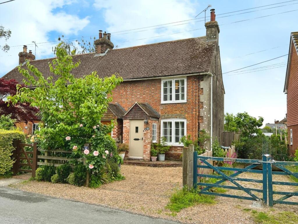 Main image of property: APPLEDORE