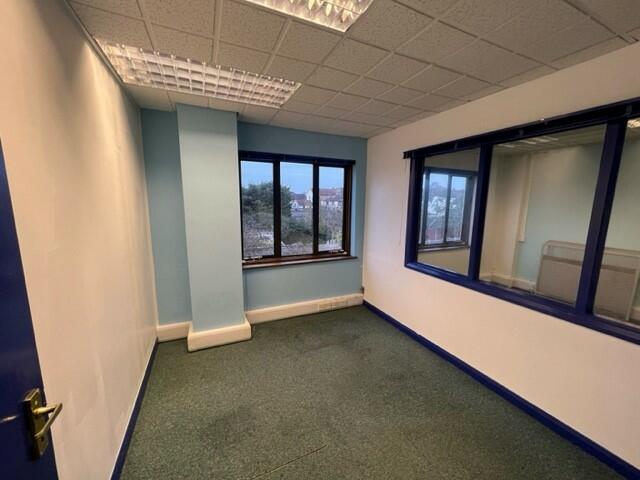 Additional property image - Broadway, Bexleyheath, DA6 8AS