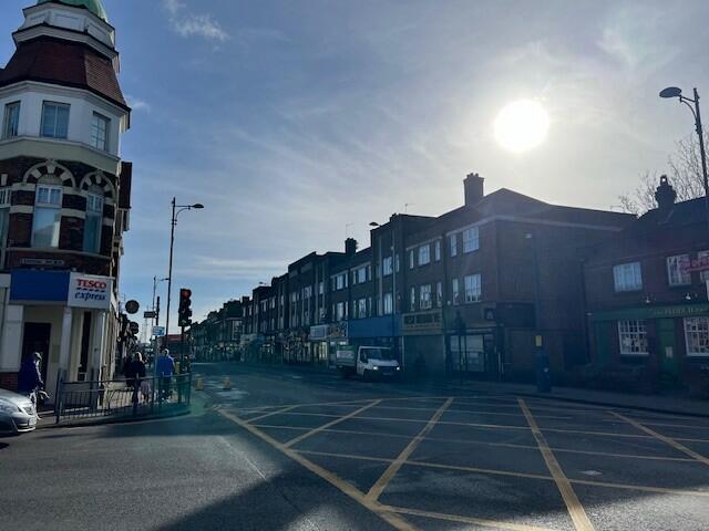 Additional property image - 141 & 141a Bellegrove Road, Welling, DA16 3QS