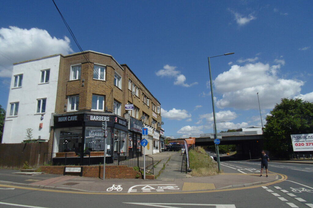 Additional property image - Westwood Lane, Blackfen, Sidcup, DA15 9PT