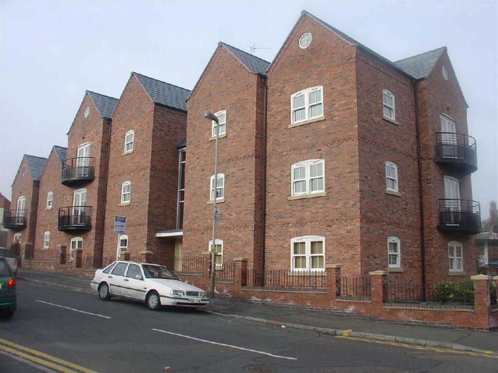 Main image of property: 1a Tetuan Road