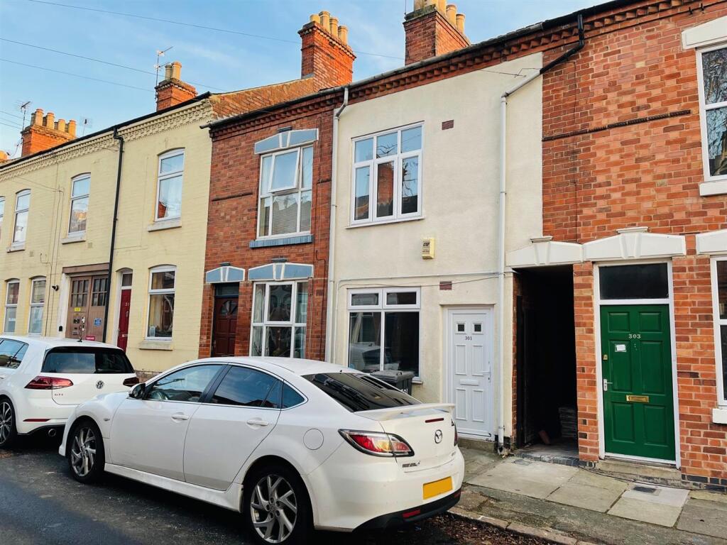 Main image of property: Avenue Road Extension, Leicester