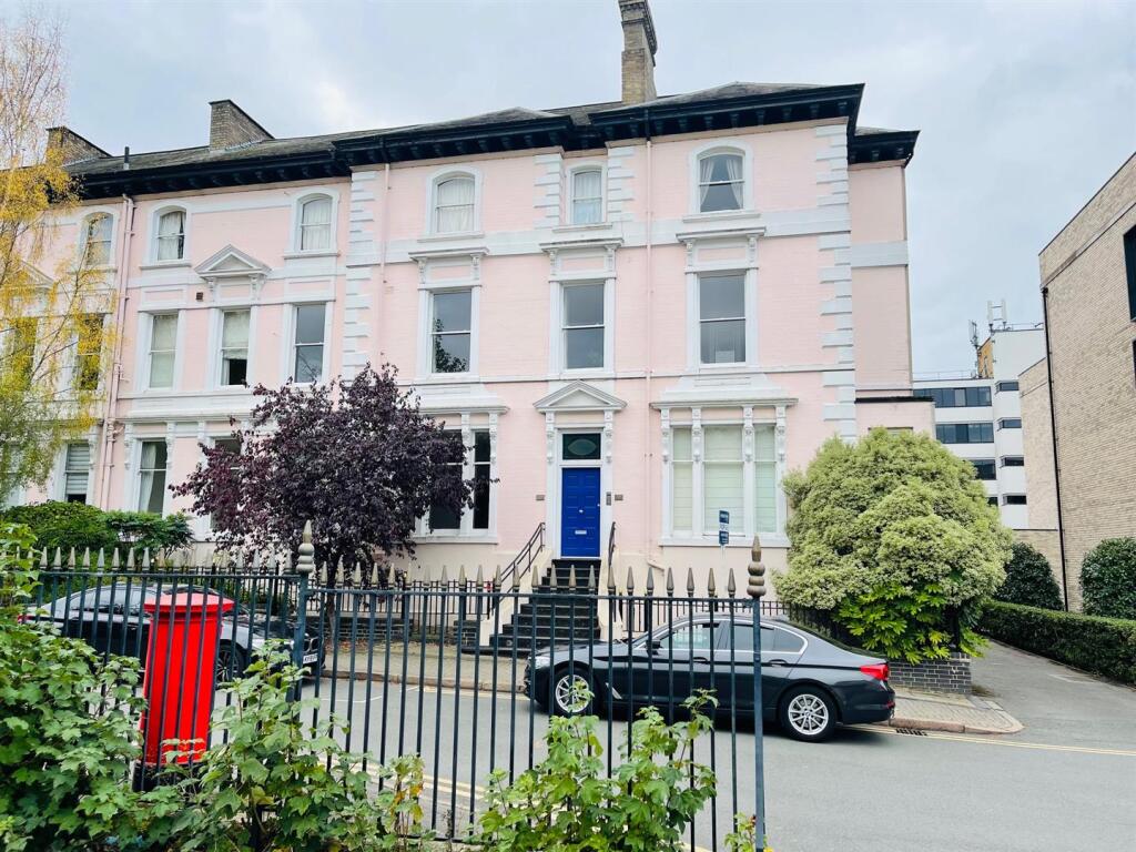 Main image of property: New Walk Central Apartments, 79 Princess Road East