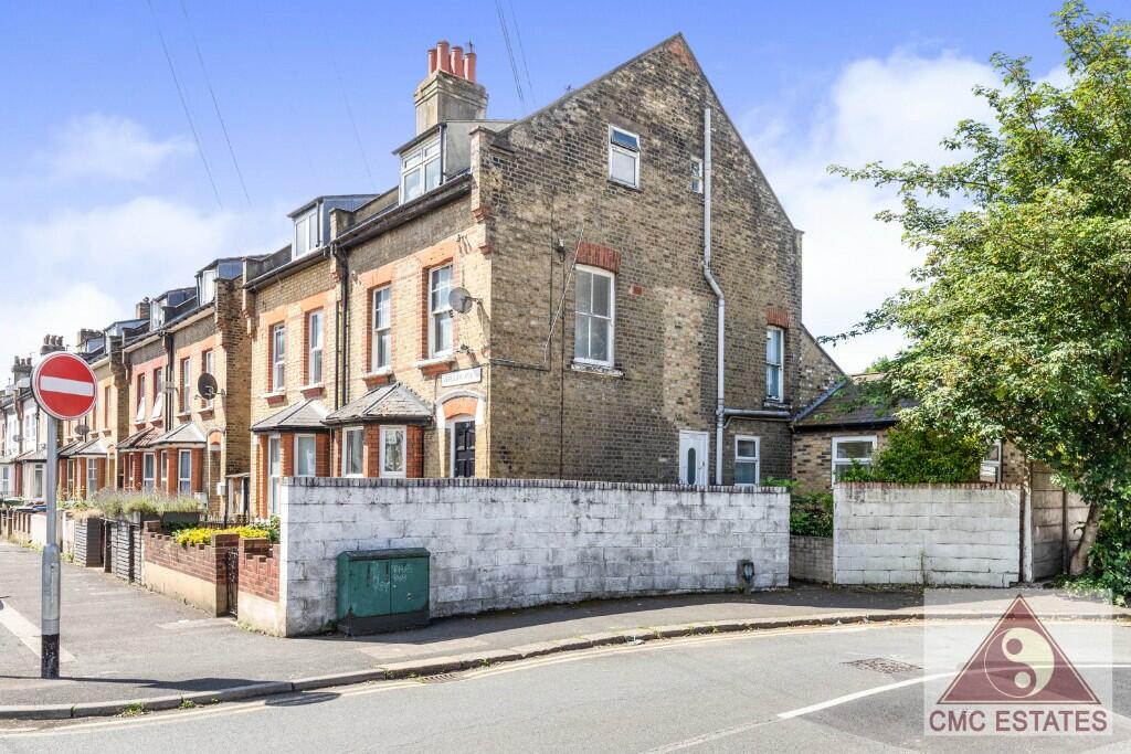 Main image of property: Verulam Avenue,London,E17