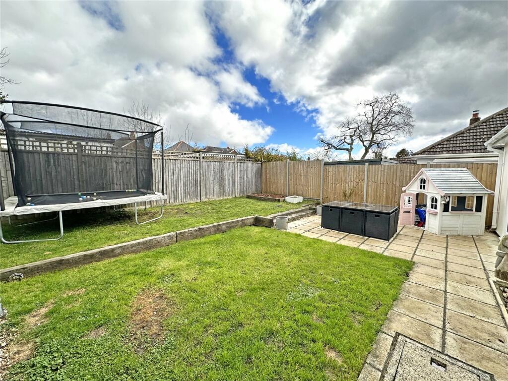 3 bedroom bungalow for sale in Longfield Road, Hordle, Lymington