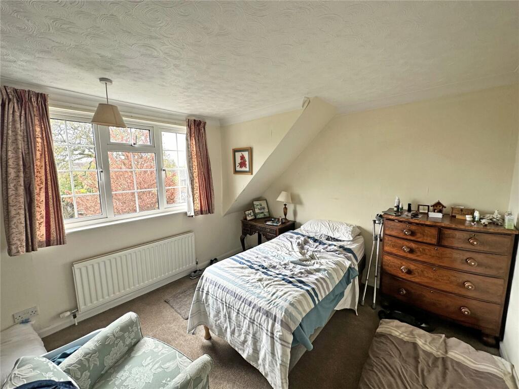 3 bedroom detached house for sale in Everton Road, Hordle, Lymington