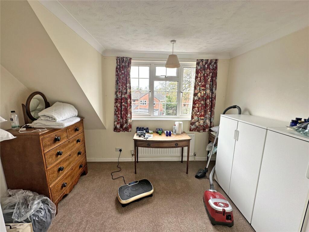 3 bedroom detached house for sale in Everton Road, Hordle, Lymington