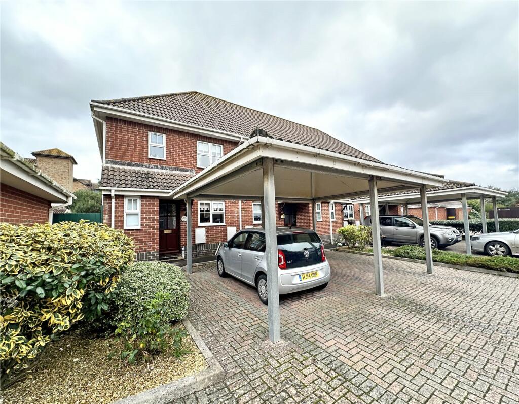 2 bedroom end of terrace house for sale in Barton Chase, First Marine