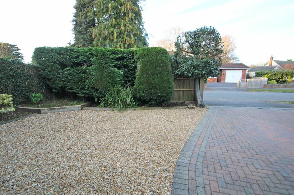 Additional property image - Osborne Road, New Milton, Hampshire, BH25