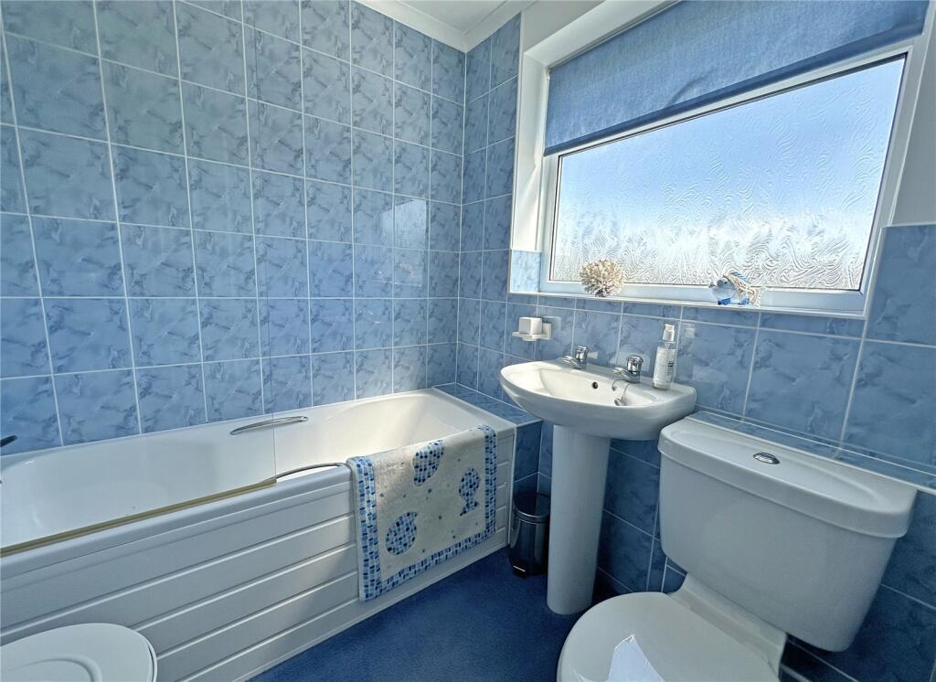 Additional property image - Osborne Road, New Milton, Hampshire, BH25