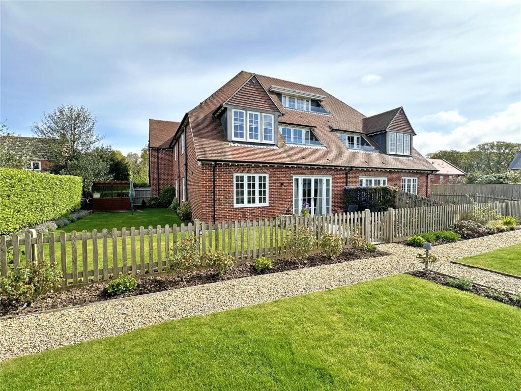 2 bedroom apartment for sale in Ringwood Road, Walkford, Christchurch, BH23