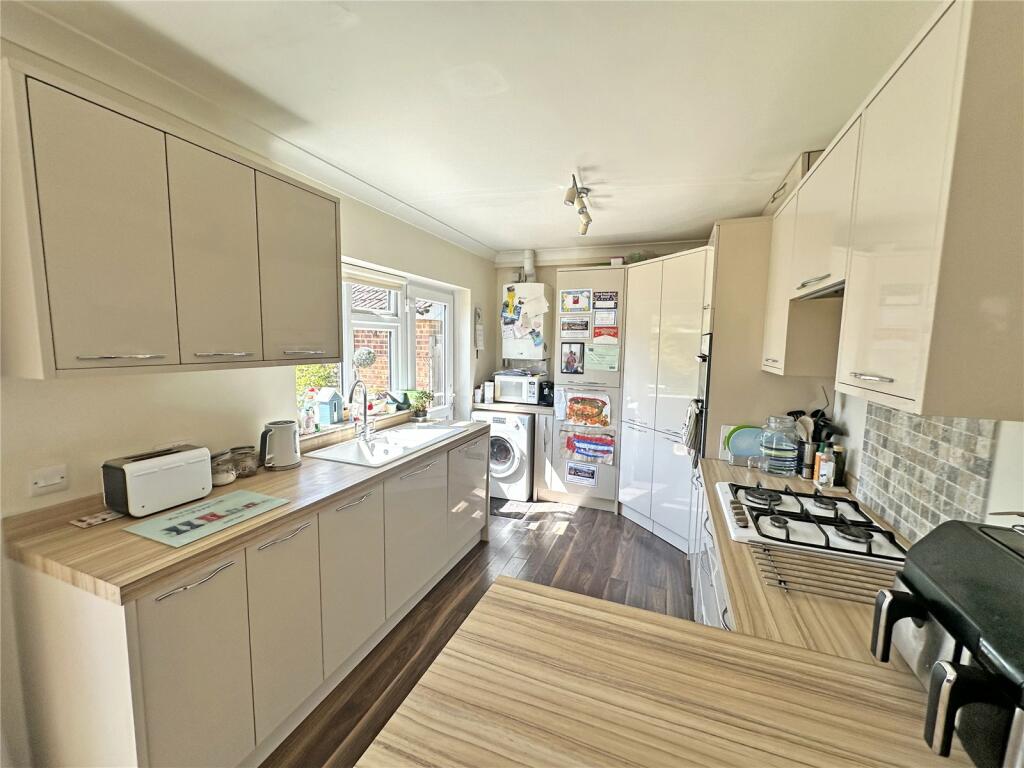 Additional property image - Fernhill Road, New Milton, Hampshire, BH25