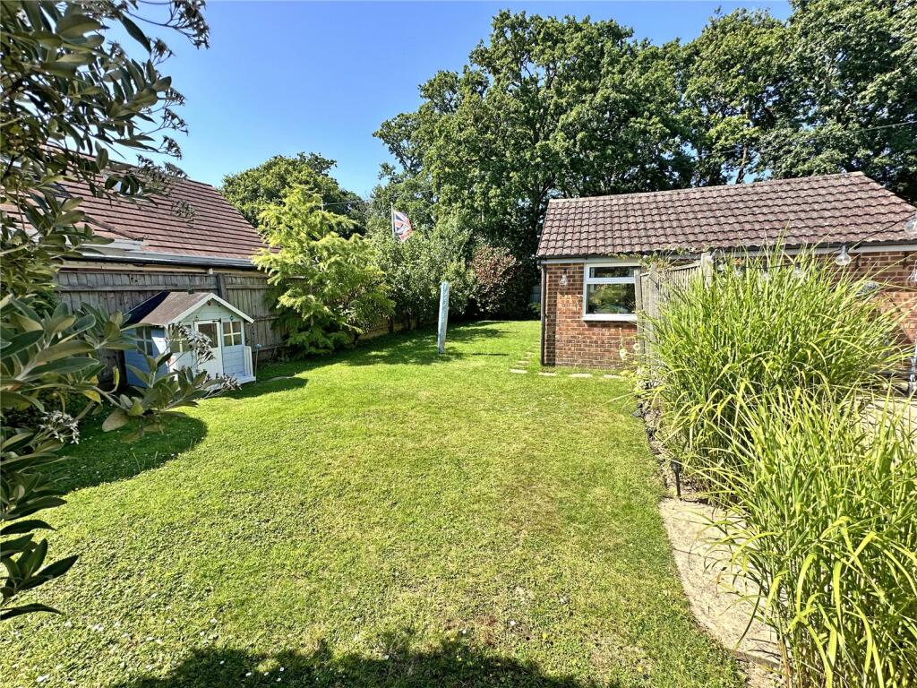 Additional property image - Fernhill Road, New Milton, Hampshire, BH25