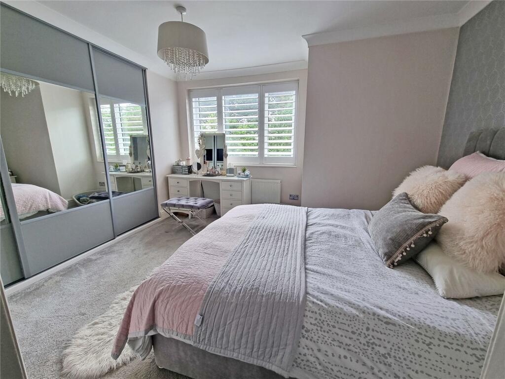 Additional property image - Gore Road, New Milton, Hampshire, BH25