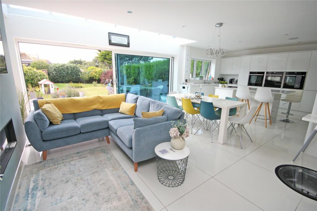 Additional property image - Cliffe Road, Barton on Sea, New Milton, Hampshire, BH25
