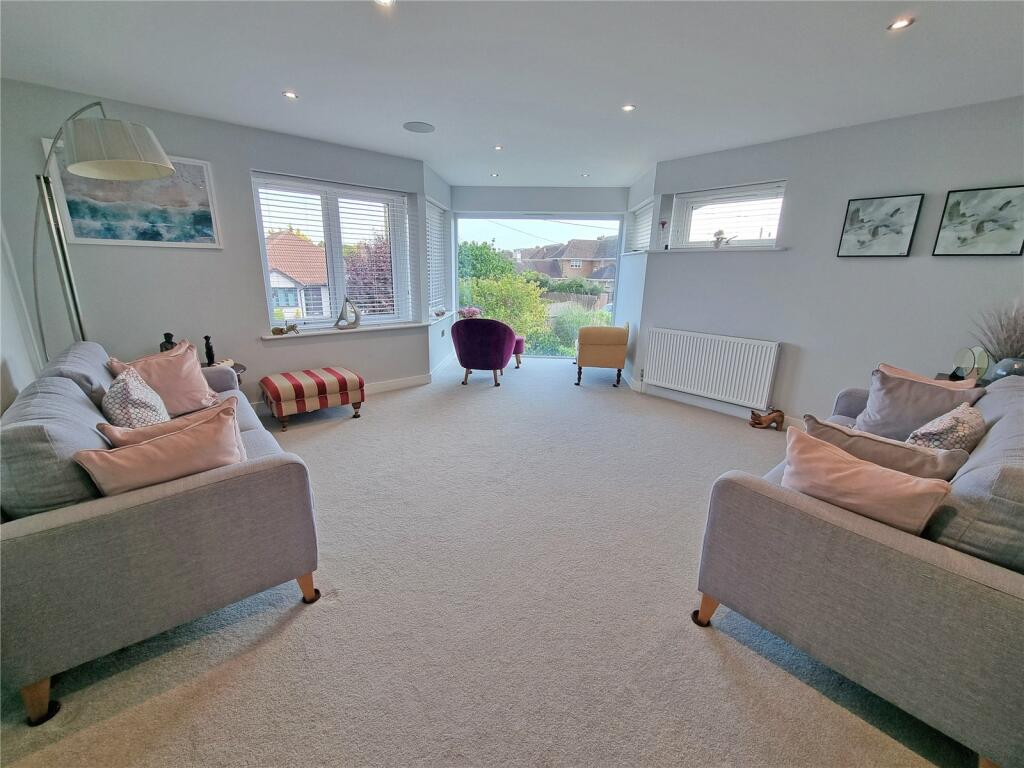 Additional property image - Cliffe Road, Barton on Sea, New Milton, Hampshire, BH25