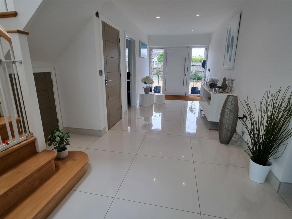 Additional property image - Cliffe Road, Barton on Sea, New Milton, Hampshire, BH25
