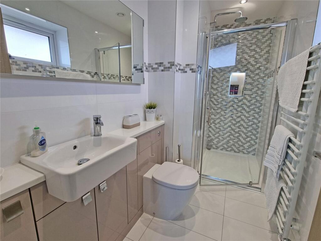 Additional property image - Cliffe Road, Barton on Sea, New Milton, Hampshire, BH25