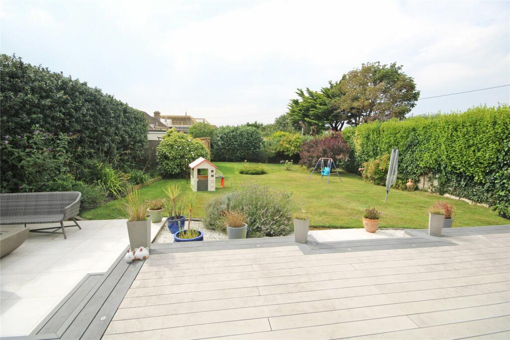 Additional property image - Cliffe Road, Barton on Sea, New Milton, Hampshire, BH25