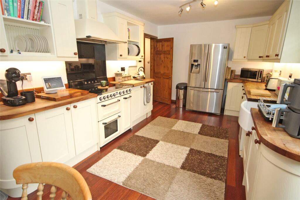 Additional property image - Caird Avenue, New Milton, Hampshire, BH25