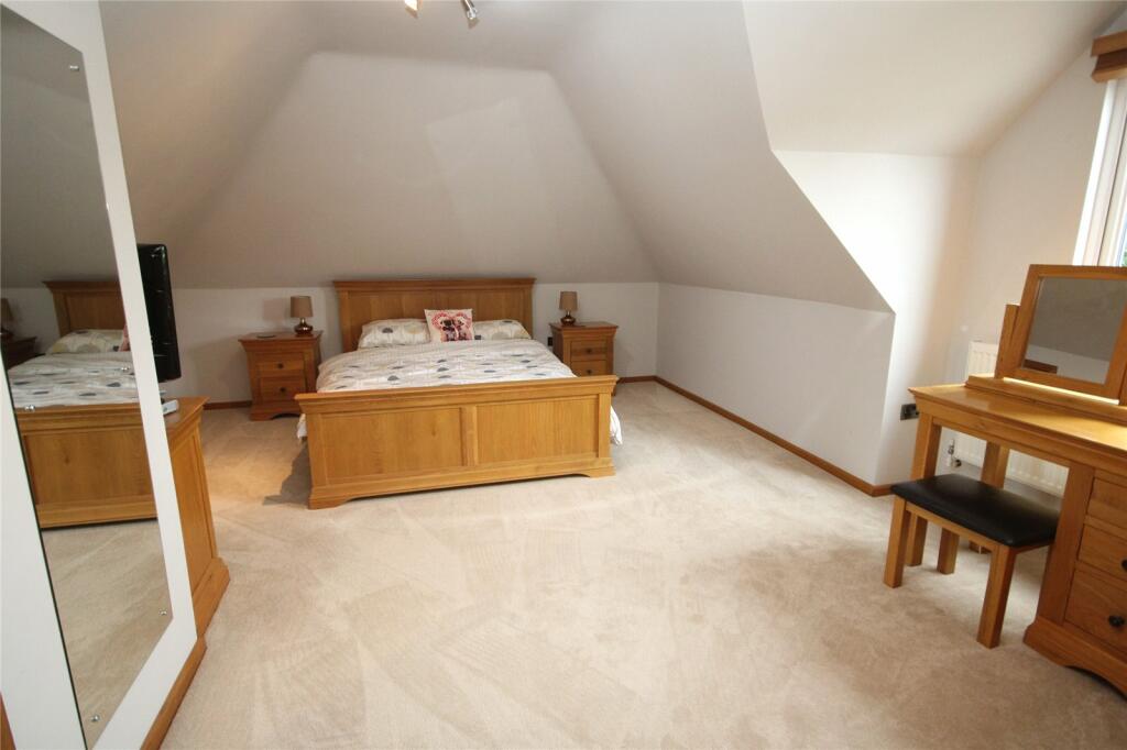 Additional property image - Caird Avenue, New Milton, Hampshire, BH25