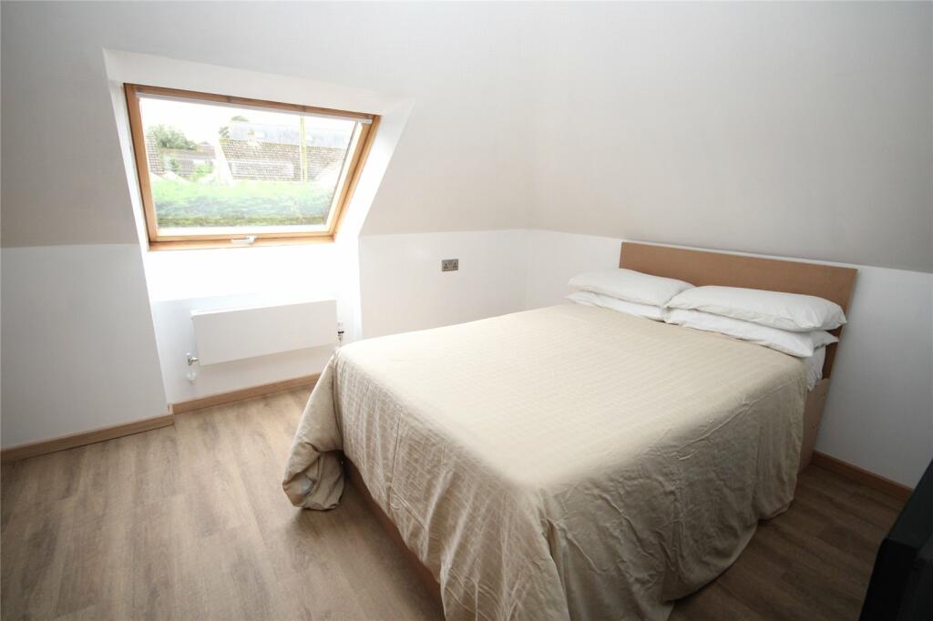 Additional property image - Caird Avenue, New Milton, Hampshire, BH25