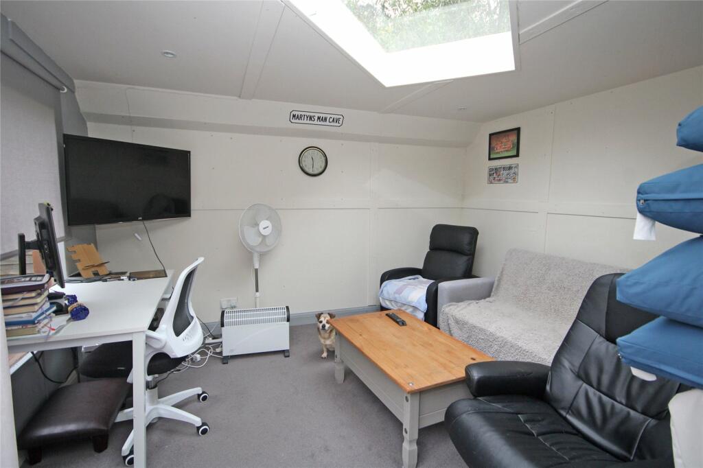 Additional property image - Caird Avenue, New Milton, Hampshire, BH25