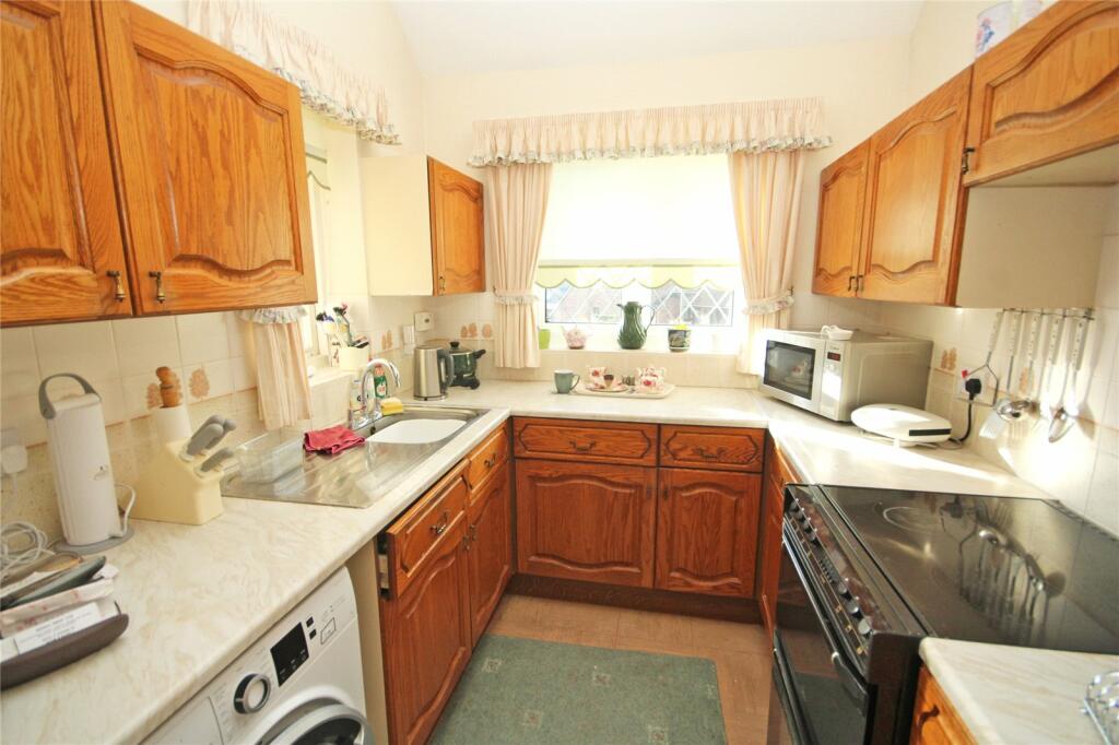 Additional property image - Brecon Close, New Milton, Hampshire, BH25
