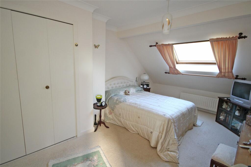 Additional property image - Brecon Close, New Milton, Hampshire, BH25
