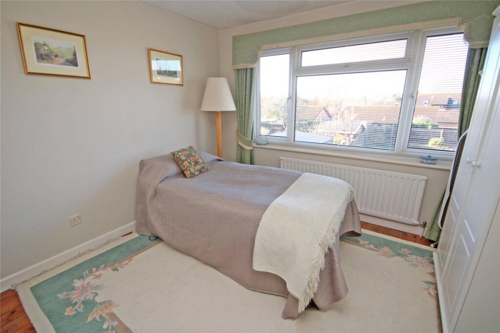 Additional property image - High Ridge Crescent, New Milton, Hampshire, BH25