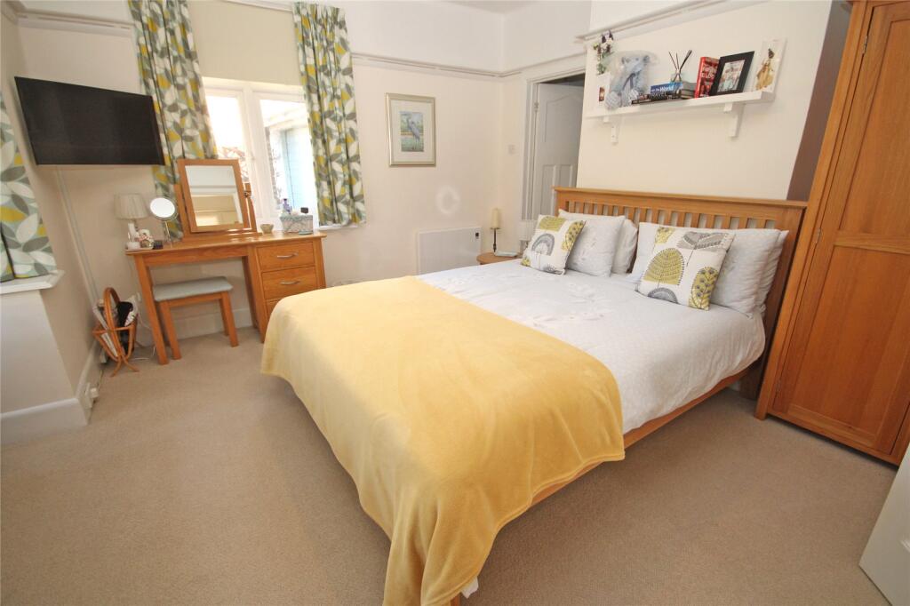 Additional property image - Becton Lane, Barton on Sea, New Milton, Hampshire, BH25