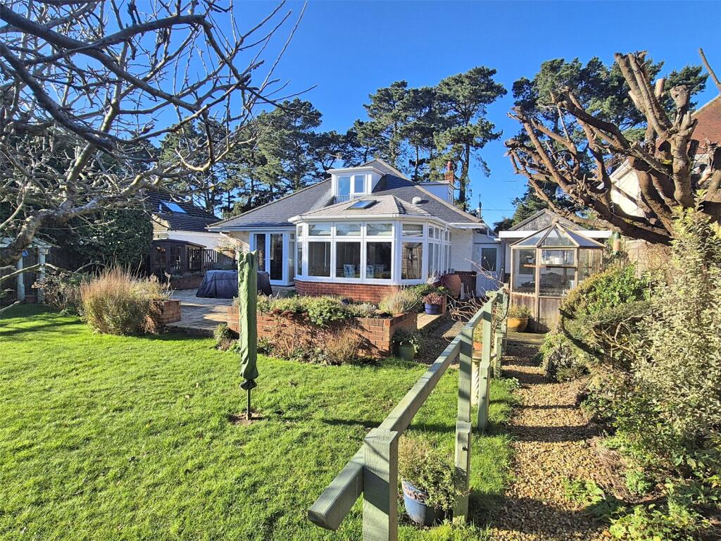 Additional property image - Becton Lane, Barton on Sea, New Milton, Hampshire, BH25