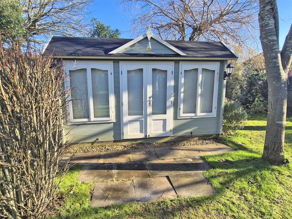 Additional property image - Becton Lane, Barton on Sea, New Milton, Hampshire, BH25