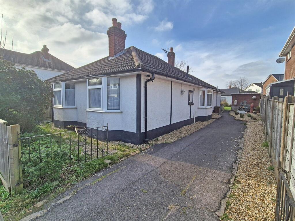 Main image of property: Compton Road, New Milton, Hampshire, BH25