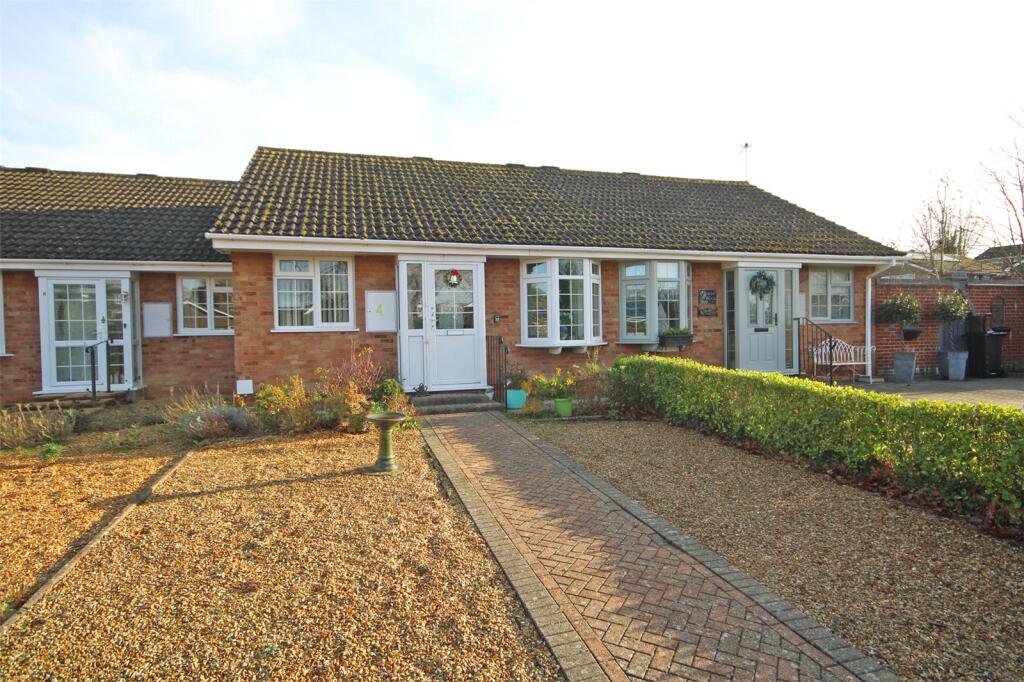 Main image of property: Oak Road, New Milton, Hampshire, BH25