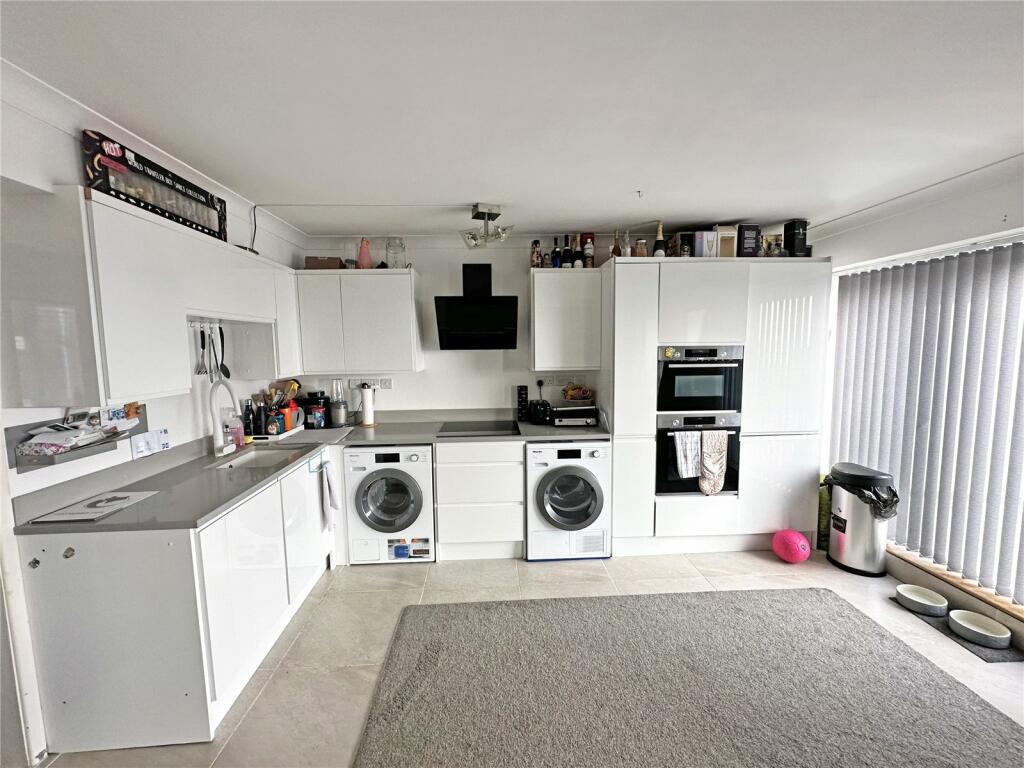 Additional property image - Marine Drive, Barton on Sea, New Milton, Hampshire, BH25