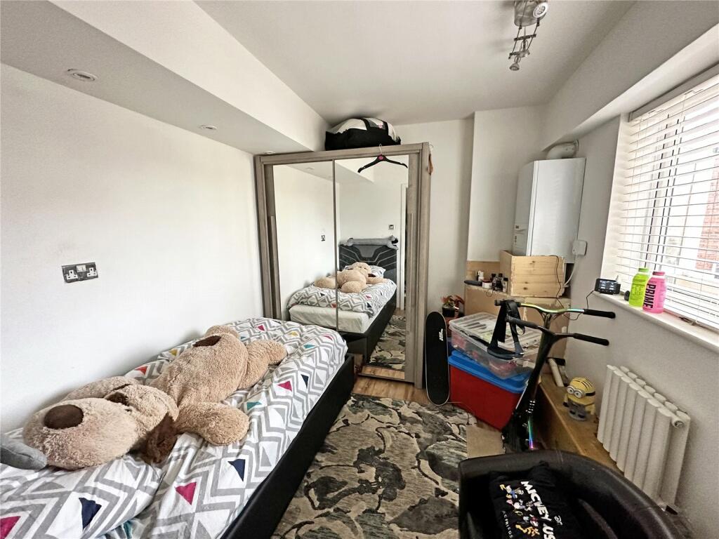 Additional property image - Marine Drive, Barton on Sea, New Milton, Hampshire, BH25