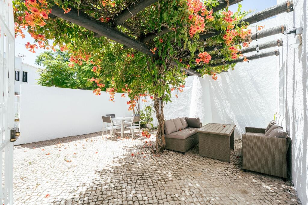 Main image of property: Algarve, Quarteira