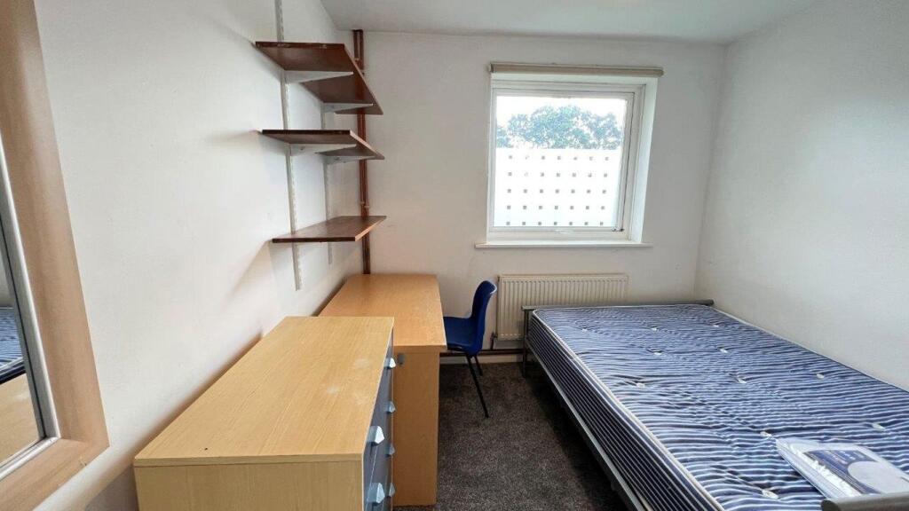 Additional property image - Dymchurch House, Canterbury Ref - 3149