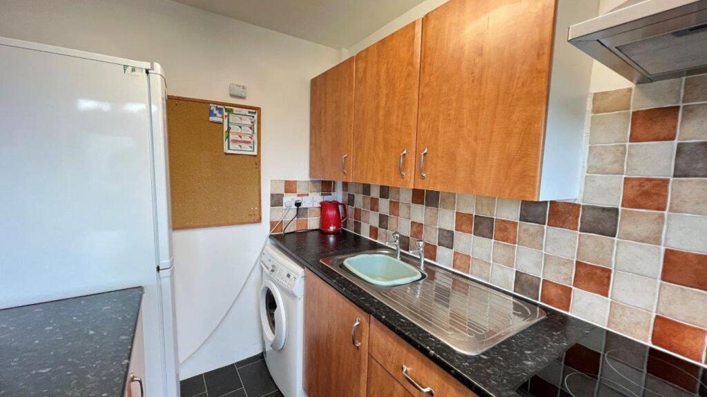 Additional property image - Dymchurch House, Canterbury Ref - 3149