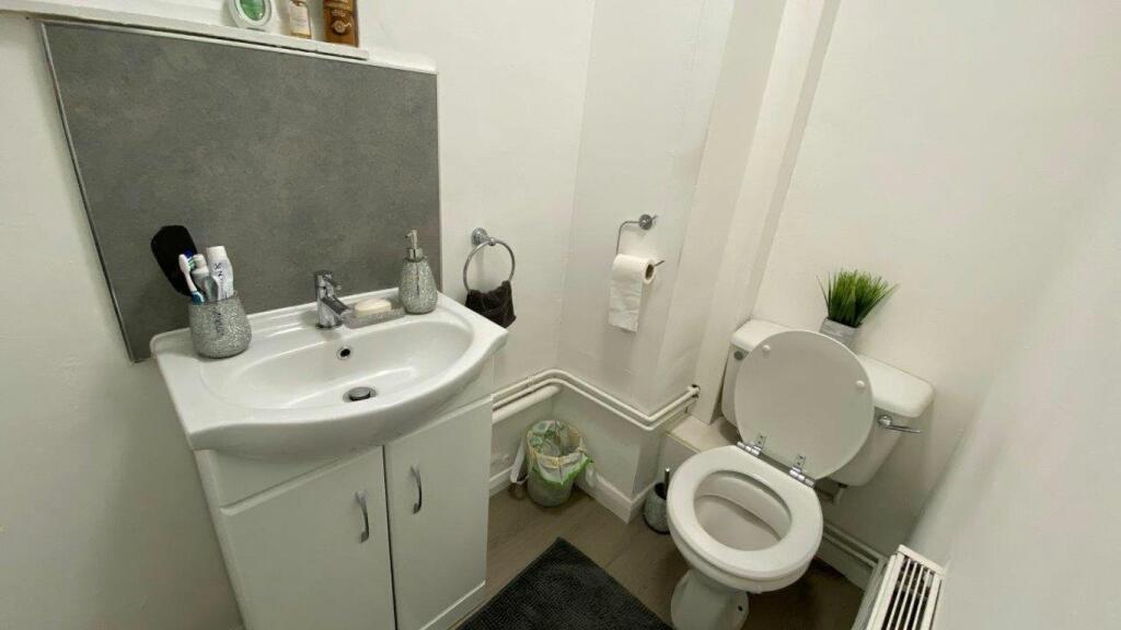 Main image of property: Broad Street, Canterbury - Ref 147