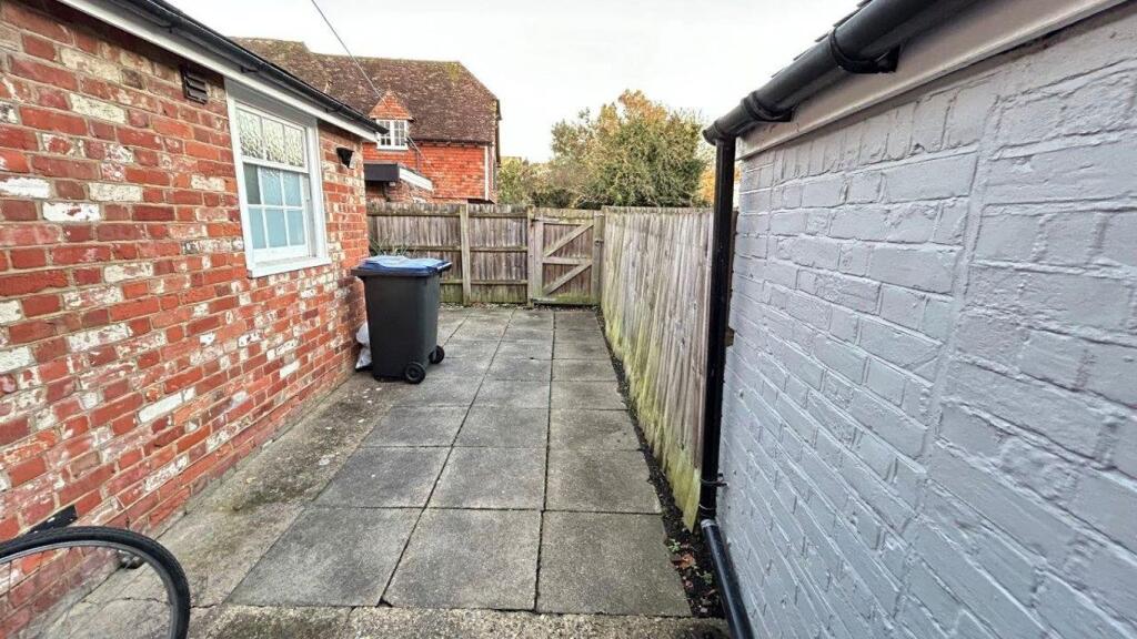 Additional property image - Castle Street, Canterbury - Ref -1202