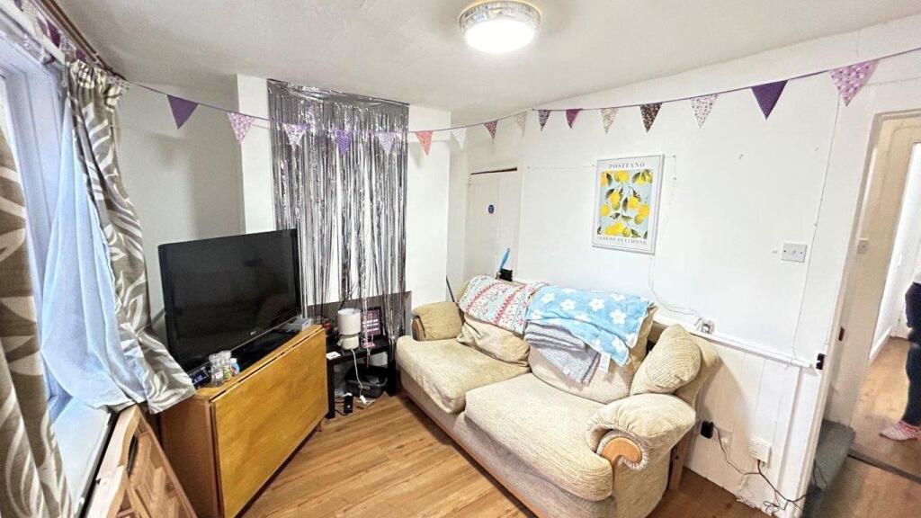 Additional property image - Castle Street, Canterbury - Ref -1202