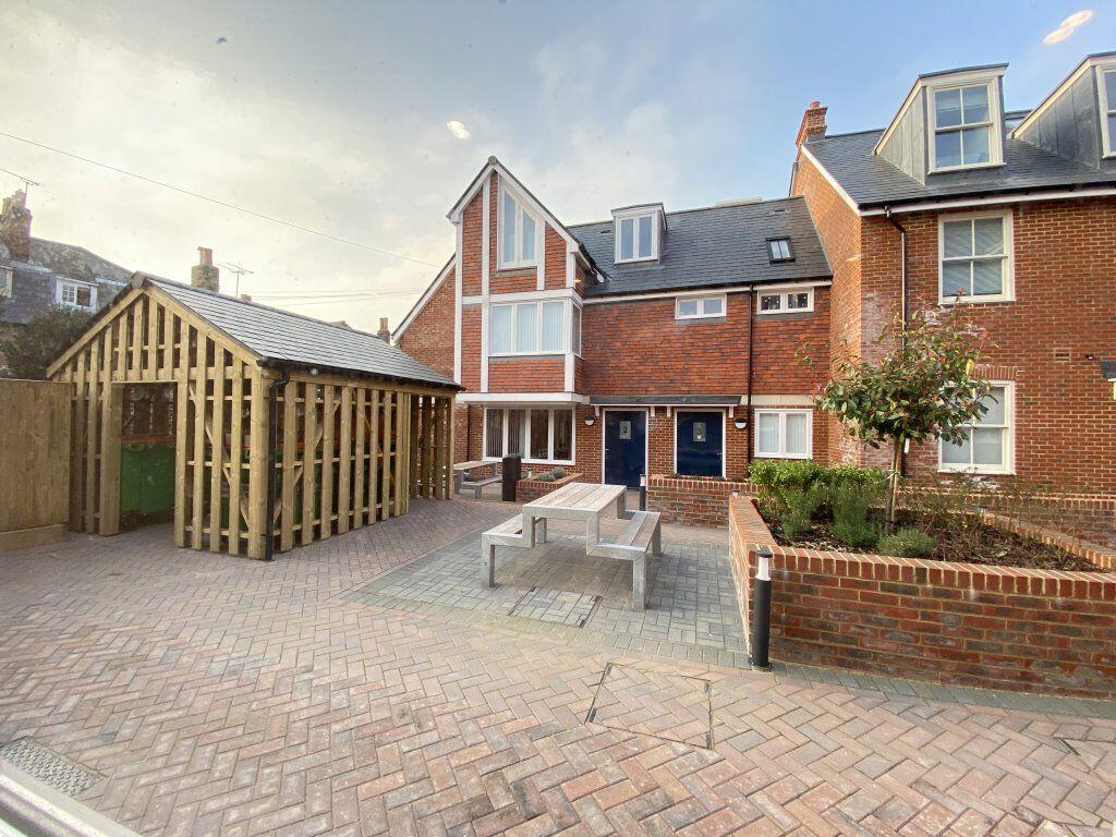 Additional property image - 7 Queningate Mews - Ref 3452