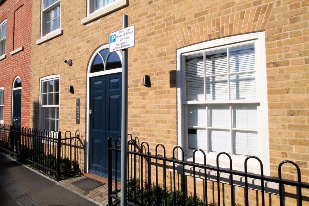 Additional property image - 8 Queningate Court, Canterbury - Ref 3356