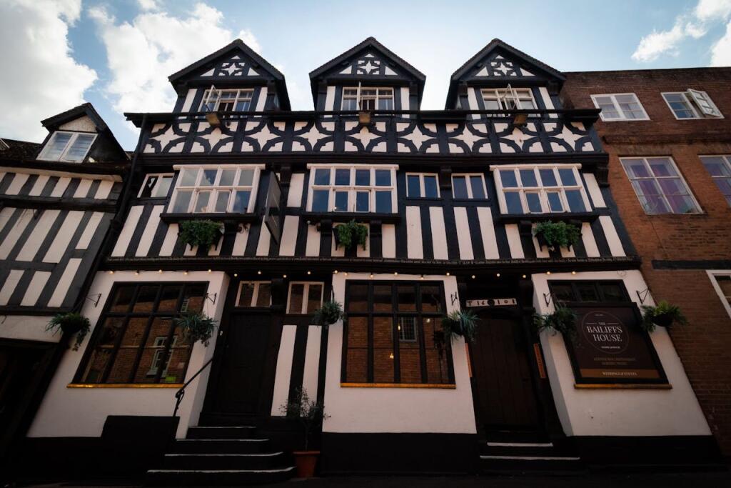 Main image of property: 68 High Street, Bewdley, DY12 2DJ