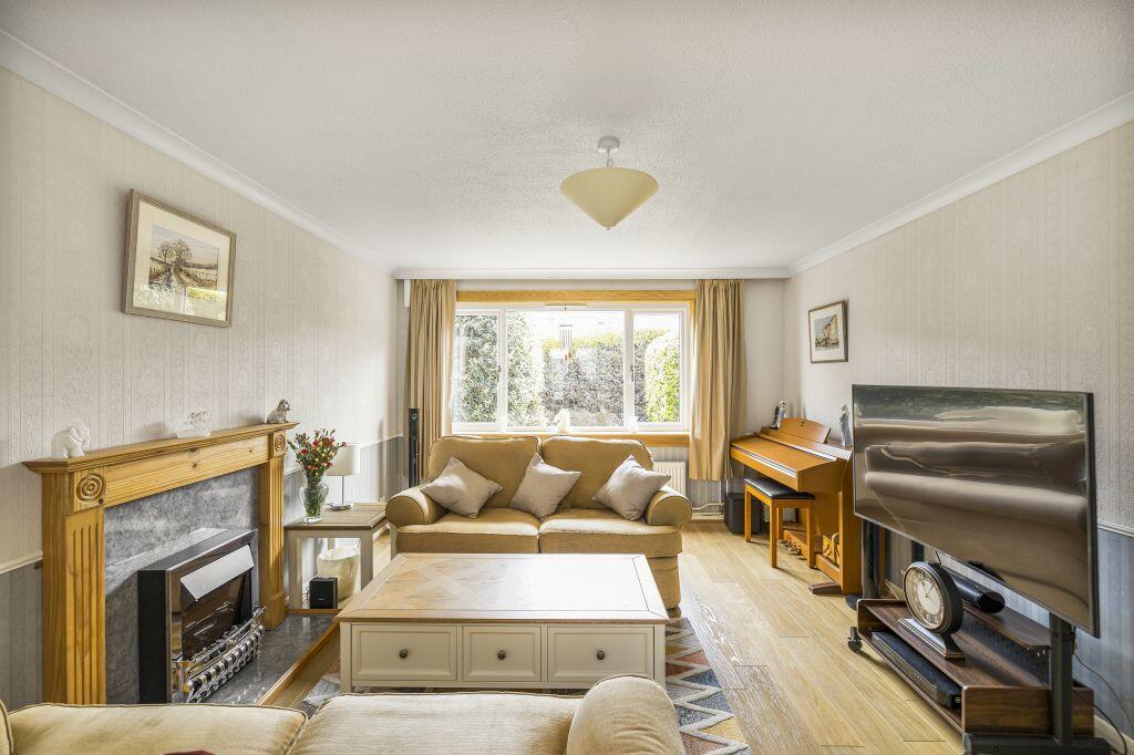 Main image of property: 220 Baberton Mains Drive, Edinburgh, EH14 3EA