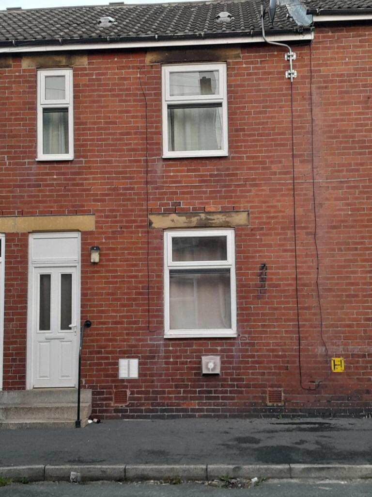 Main image of property: DAW GREEN AVENUE, CRIGGLESTON, WAKEFIELD, WF43HQ